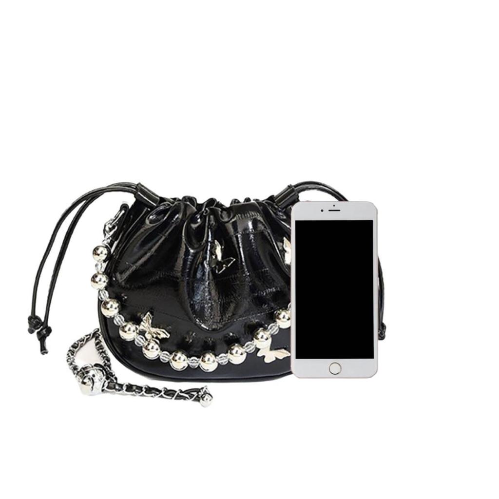 Silberfarbene geraffte Cloud Damen Umhänge-Schultertasche