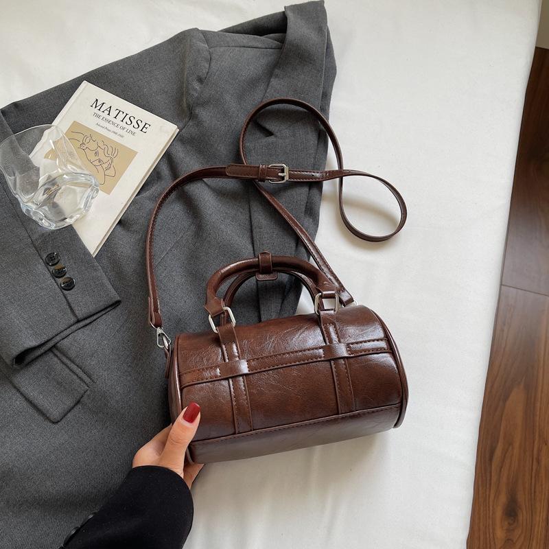 Casual retro bowling bag women's autumn handbag texture shoulder bag European and American large-capacity bag