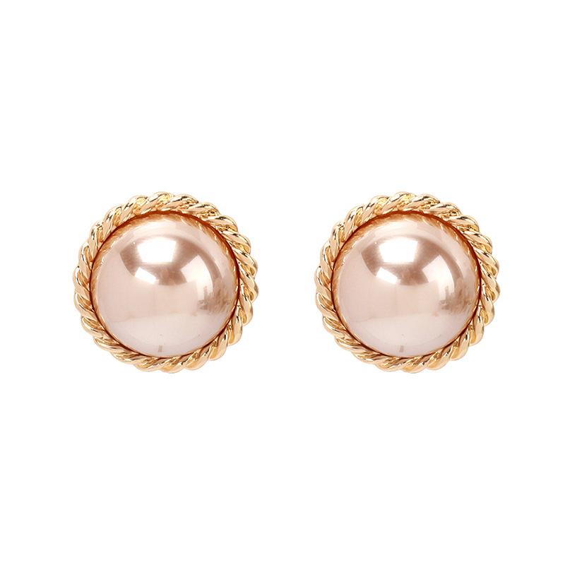ins court style geometric metal baroque pearl earrings, personalized retro sense French temperament stud earrings