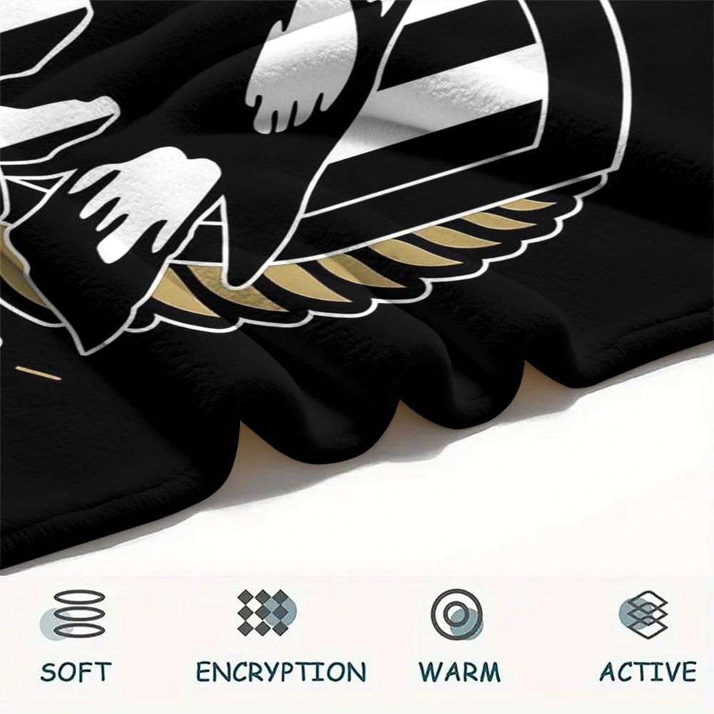1PC Collingwood Raven Crest Custom Name Patterned Flannel Blanket Suitable For All Seasons For Home Decor Warmth And Comfort Gifts Holiday Present
