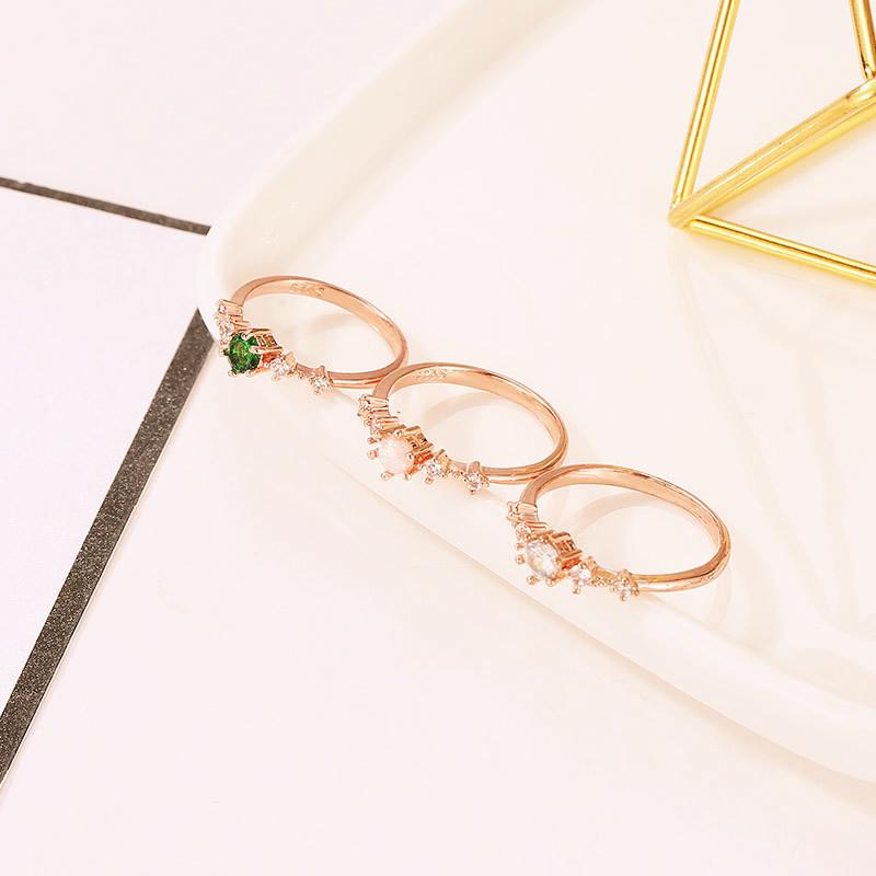 D048 Stylish Diamond-Inlaid Metal Ring - Small Fresh Copper Design for Women