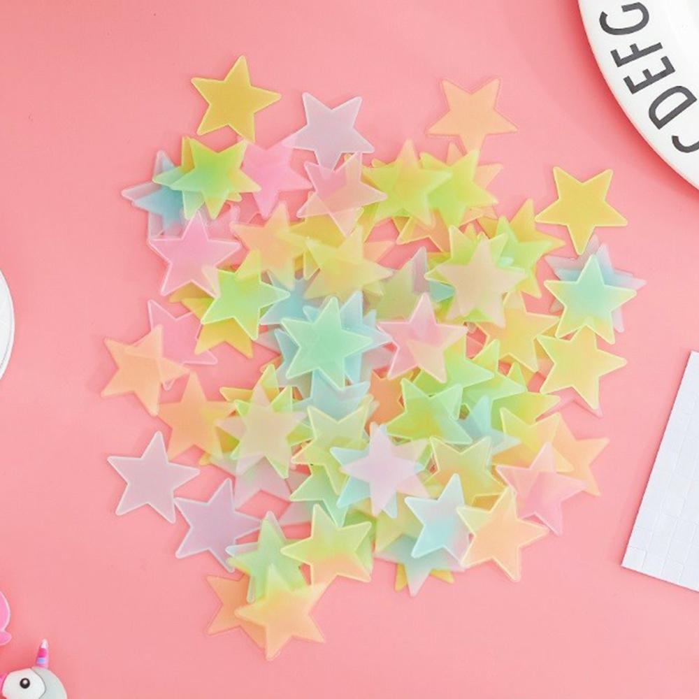 100 Stück 3cm 3D Plastiksterne Leuchtende Wandaufkleber Schlafzimmer Party Klassenzimmer Selbstklebende Fluoreszierende Dekoration