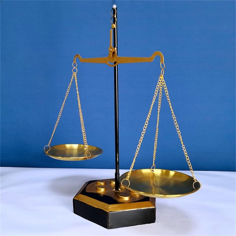 Antique Metal Balance Sculpture Vintage Justice Libra Scale Statue for Elegant Farmhouses Home and Office Decoration