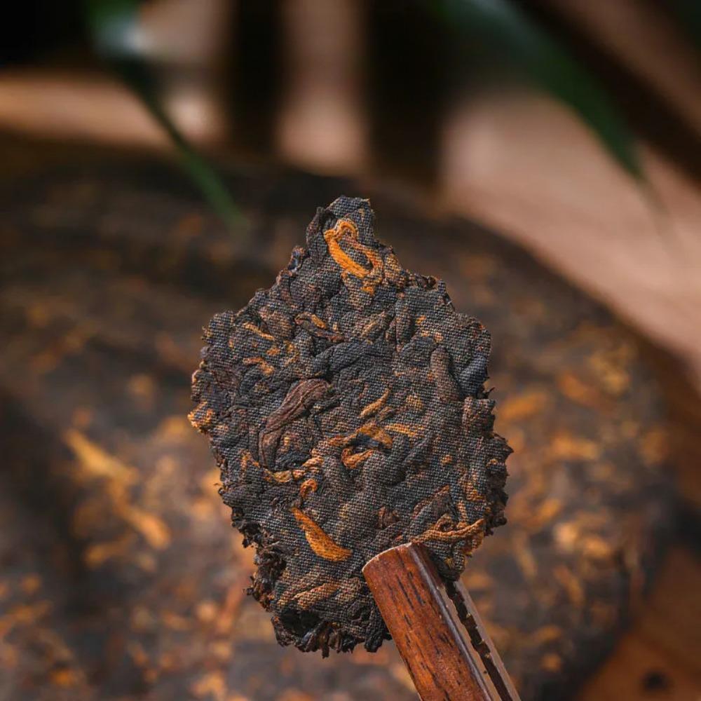 Yunnan Menghai Pu'er Tea Banzhang Ripe Tea Cake 357g