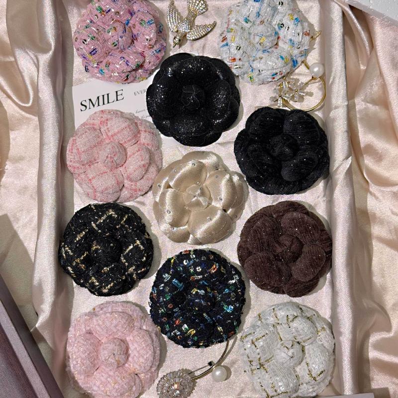 French Style Fabric Camellia Brooches Vintage Elegant Flower Lapel Pins For Women Fashion Wedding Party Badge Accessories Gifts