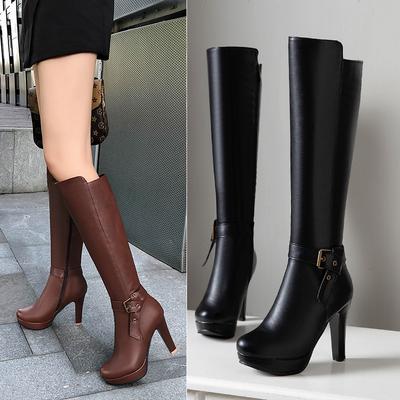 Damenstiefel mit hohen Absätzen, sexy Herbst- und Winterstiefel im europäischen und amerikanischen Stil, neue einfarbige wasserdichte Tischstiefel mit dickem Absatz und großen, mittelgroßen Stiefeln
