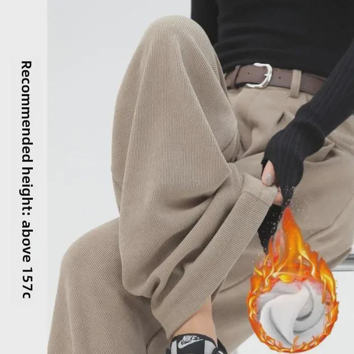 

Женские вельветовые брюки с высокой талией и широкими штанинами — коллекция осень/зима 2024 г. M