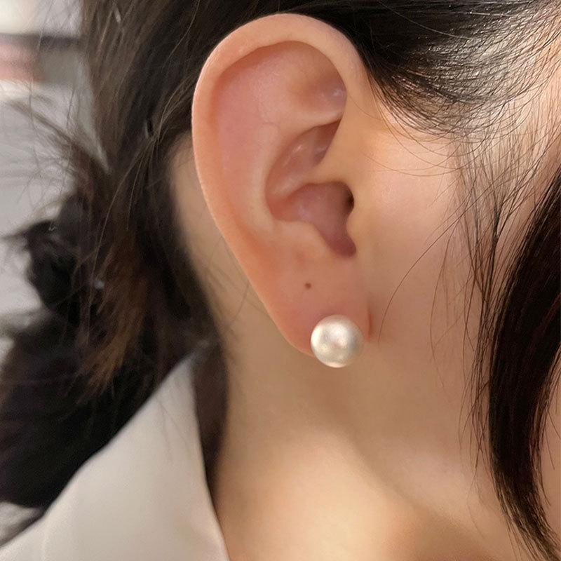 Magnet Frosted Earrings for Women Simple Balls Niche Personality Fashion