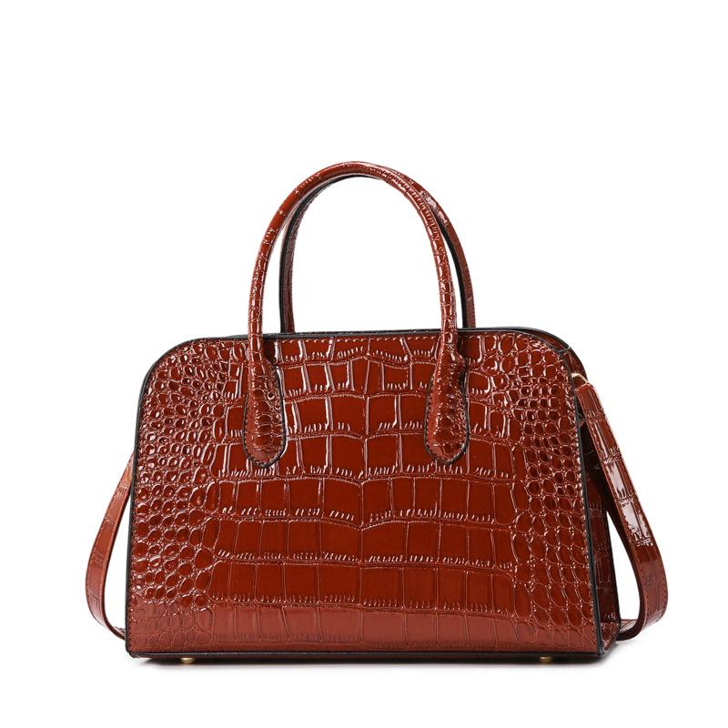 Sac Cabas Commuter en Cuir de Vachette Texture Crocodile 2026: Sac à main grande capacité à texture rétro.