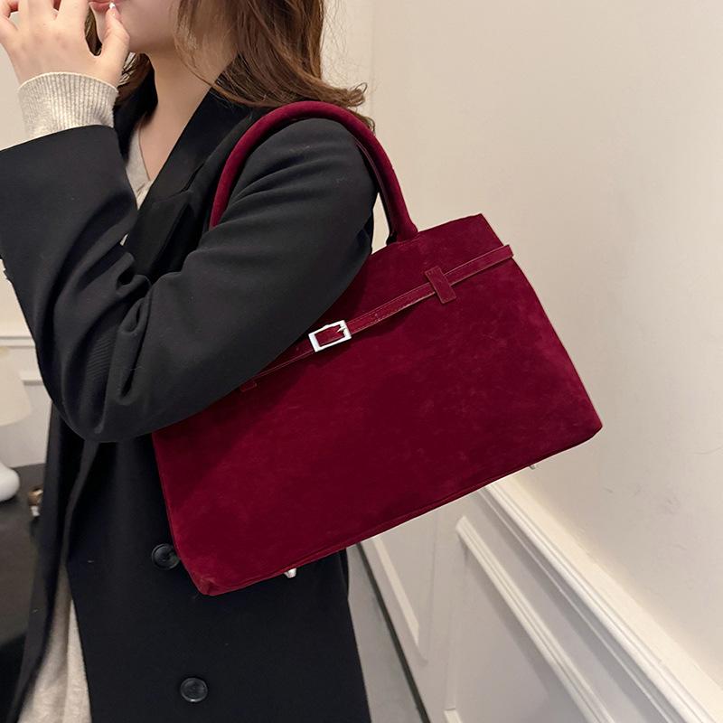 Retro Premium Matte Tragetasche für Damen, die gleiche tragbare Umhängetasche mit großem Fassungsvermögen für Pendler im Herbst und Winter