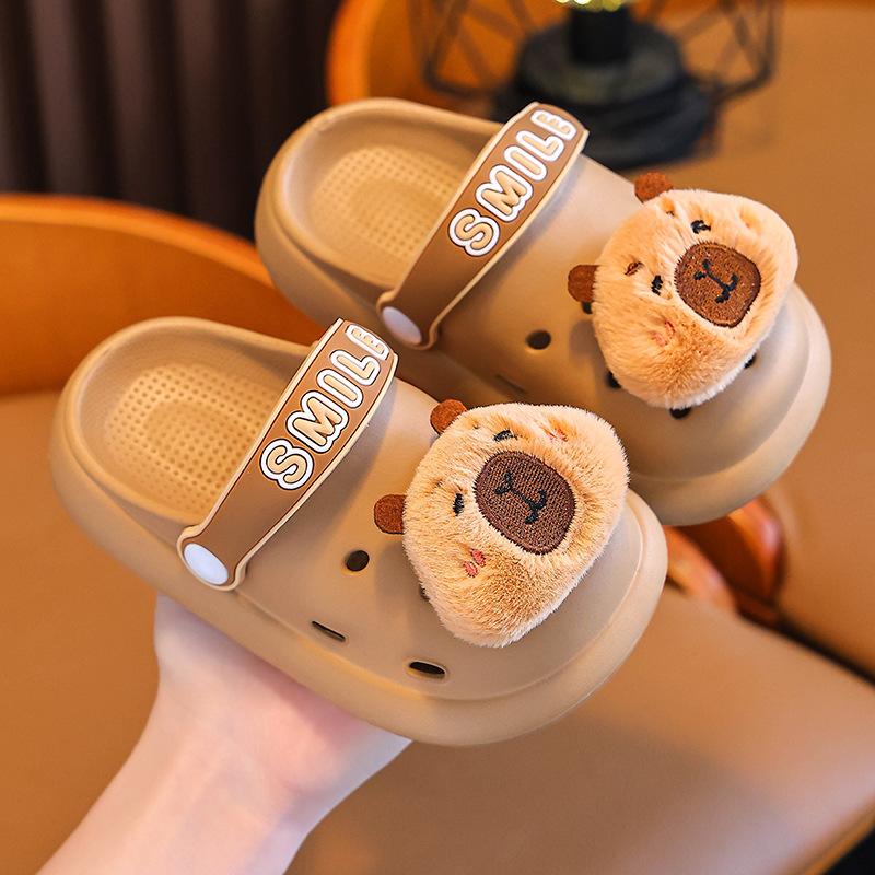 Kapibara Children's Clog Shoes Summer Non-Slip Soft Cushion Boys Closed-Toe Breathable Outdoor Kids Beach Sandals