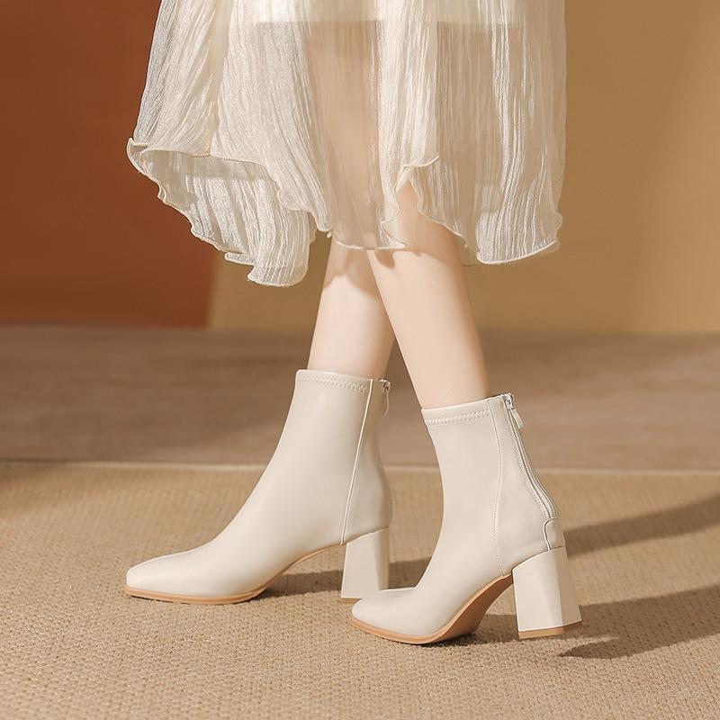 Skinny boots women's head black Martin boots autumn and winter short boots children's velvet white thick heel high heel short boots women