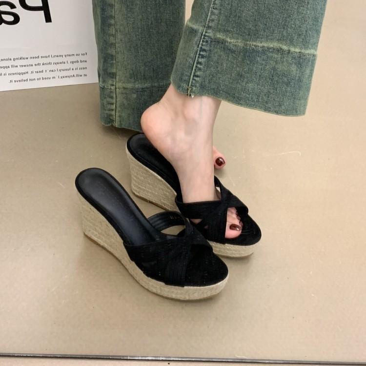 Thick-soled Slope Heel Cool Slippers for Women To Wear 2025 Summer New High-heeled Hemp Rope Fashion Heightening Muffin Shoes Cool Slippers for Women