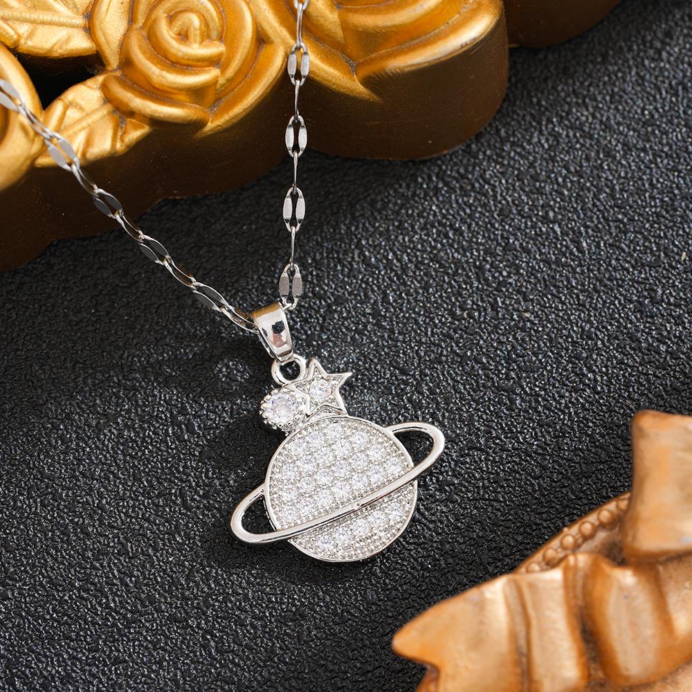 Elegant Saturn Smiley Face Pendant Necklace - Light Luxury, Versatile Clavicle Chain for Women