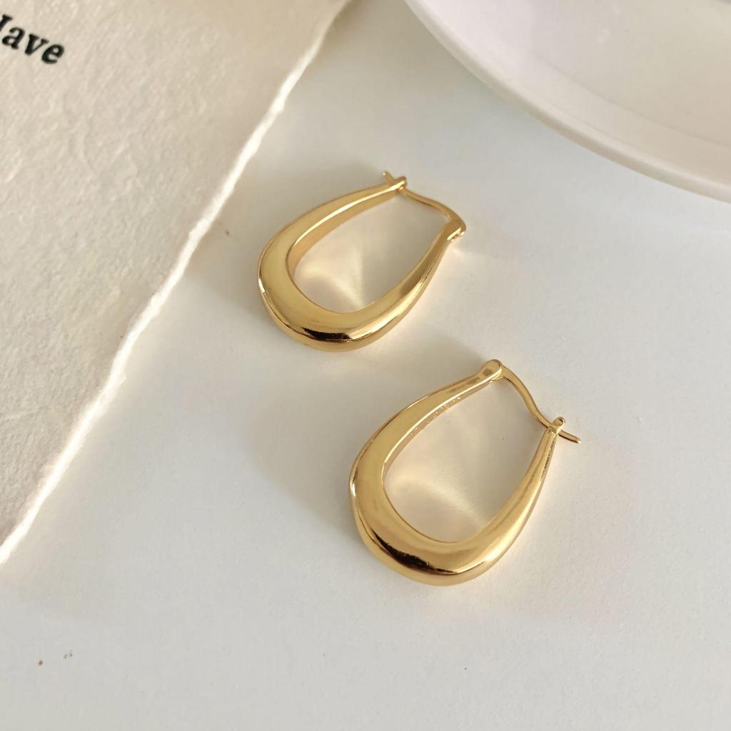 Personalized Geometric U-Shaped Earrings: Cool Retro Fashion Minimalist Metal Texture Studs for Women
