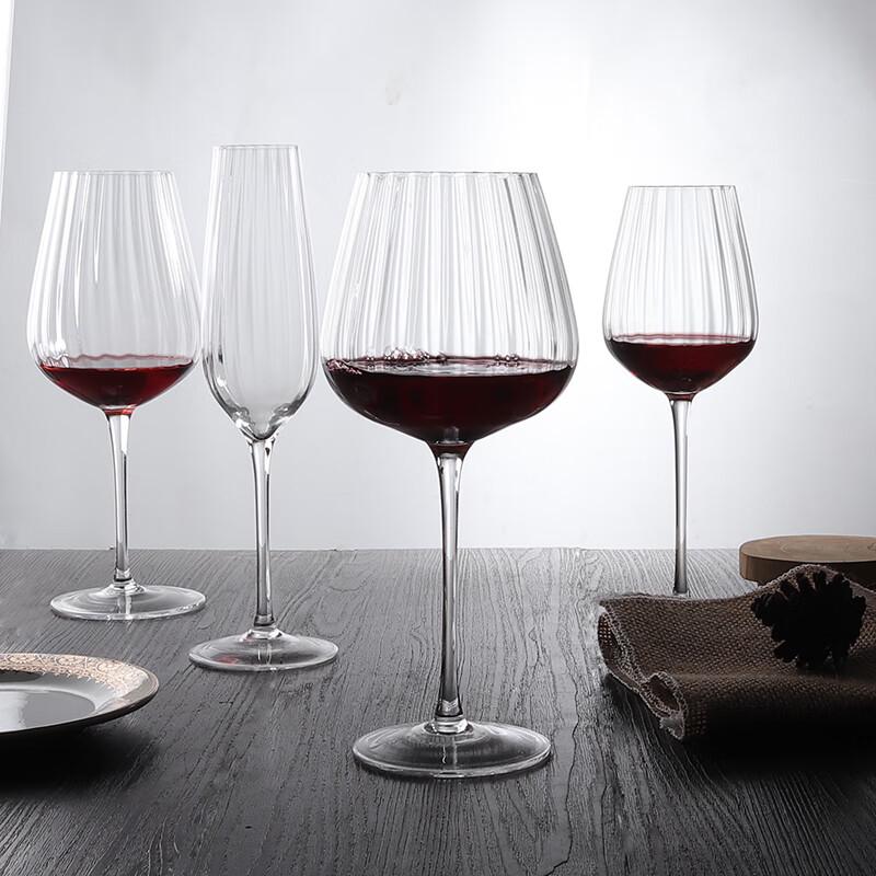 Nordic Vertical Striped Wine Goblet Set