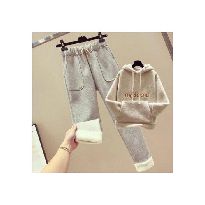 Women's Korean-Style Fleece-Lined Sweatshirt & Nine-Point Wool Pants Set