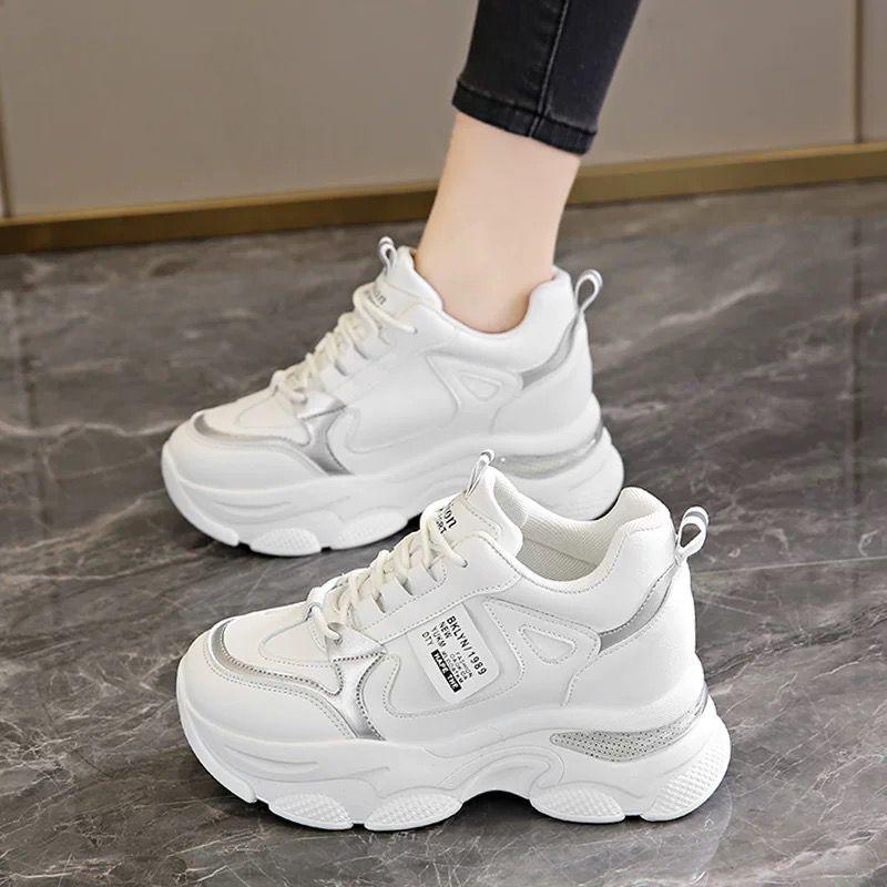 Factory straight hair inner height increase dad shoes 2025 new women's spring and autumn platform sports shoes show smaller casual women's shoes
