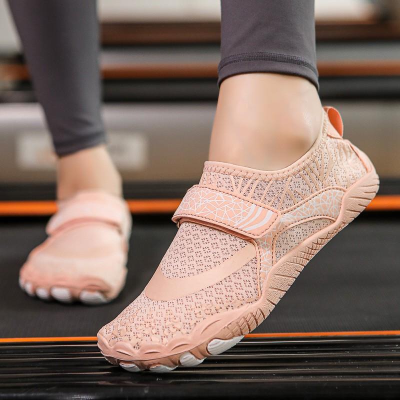 Unisex Quick-Dry Water Shoes Beach Swimming Hiking Trail Running Slip-On Aqua Socks With Anti-Slip Rubber Sole