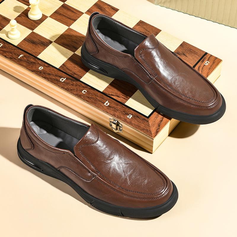 Mocasini eleganți pentru bărbați cu talpă moale 2024 Maro clasic Interviu Navetă Pantofi de afaceri Pantofi casual versatili din piele pentru bărbați