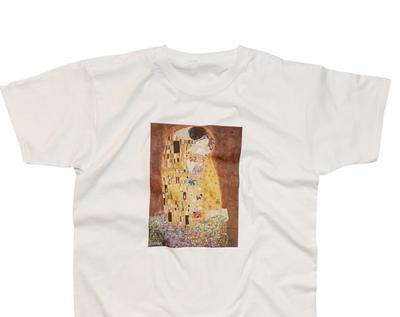 The Kiss Gustav Klimt T-Shirt Famous Vintage Art Graphic Print