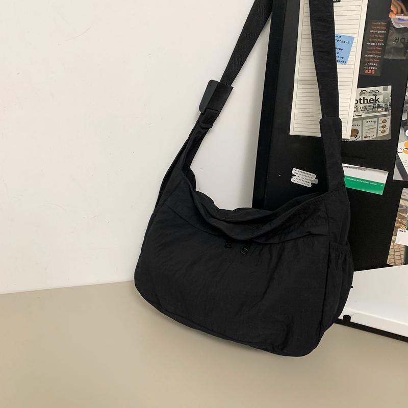 Nylon Crossbody Bag Men Women Casual Shoulder Bag with Front Pockets and Adjustable Strap