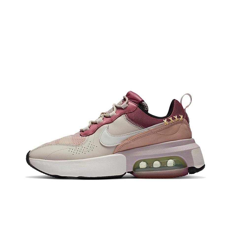 

Nike Air Max Verona Life Casual Shoes Female