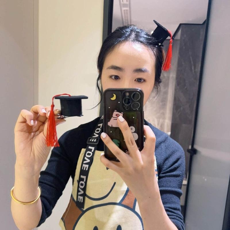 Stylish Graduation Hat Hair Clip Accessory Easy To Use Hair Clip Personalized Duckbill Clip for Headwear Enthusiasts