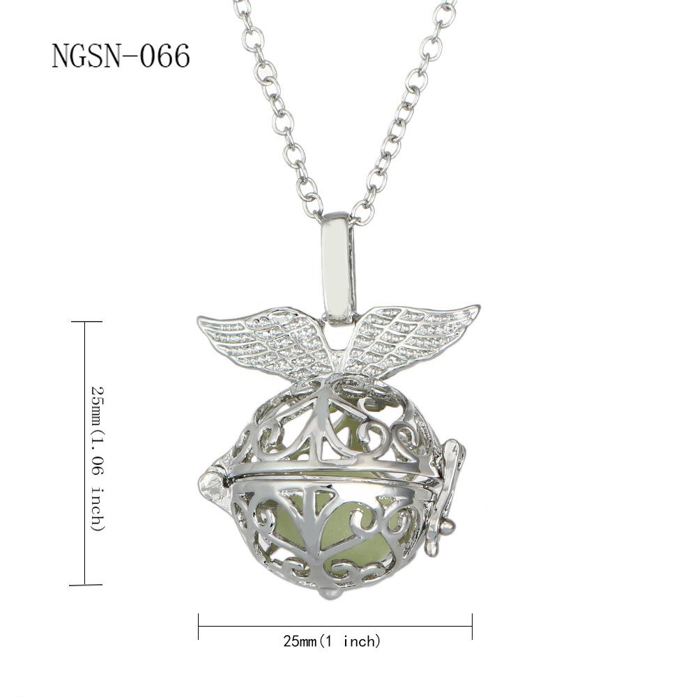 Tricolor Angel Wings Luminous Necklace: Versatile Unisex Fashion Choker
