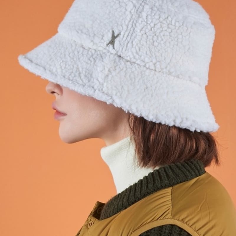 

VARZAR Флисовая панама с логотипом и шипами Белая FREE