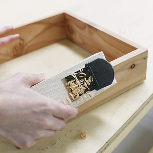 KAKURI Replaceable Blade Plane, 42mm Blade Width, Includes 3 Replacement Blades, One-Touch Blade Change, No Sharpening or Adjustment Required, Planer,