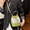 New Women's Bucket Bag Portable Shoulder Messenger Bag