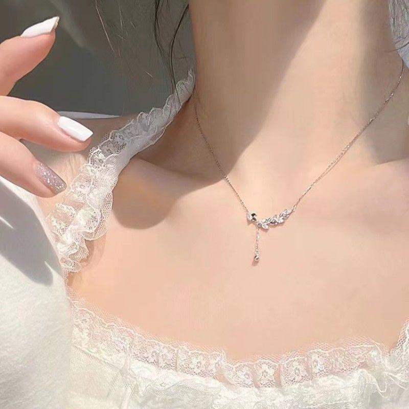 Sui Sui Ping An Necklace Women s Light Luxury Niche Premium Design ins Accessories Wheat Sui Leaf Collarbone Chain 2024 New