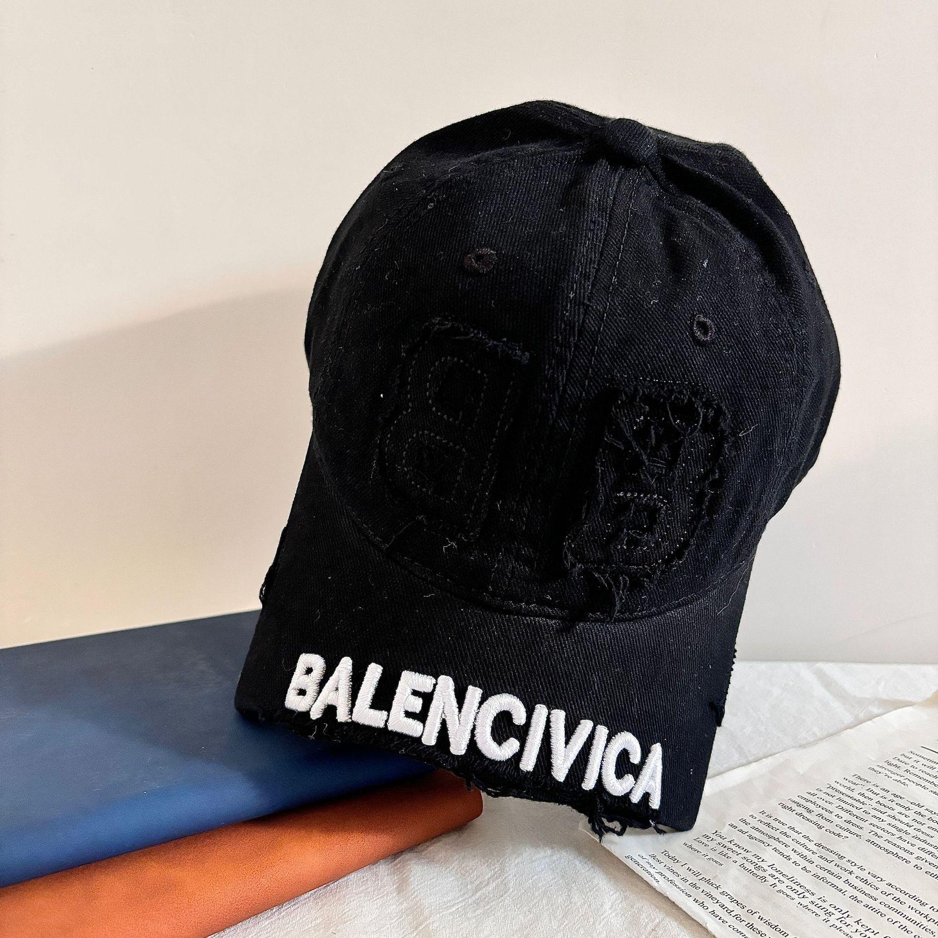 

Новая бейсболка в стиле ретро с вышивкой и отверстиями для мужчин и женщин, мягкий верх, квадратные поля, повседневная кепка с буквой B, повседневная кепка M（56-58cm） чёрный