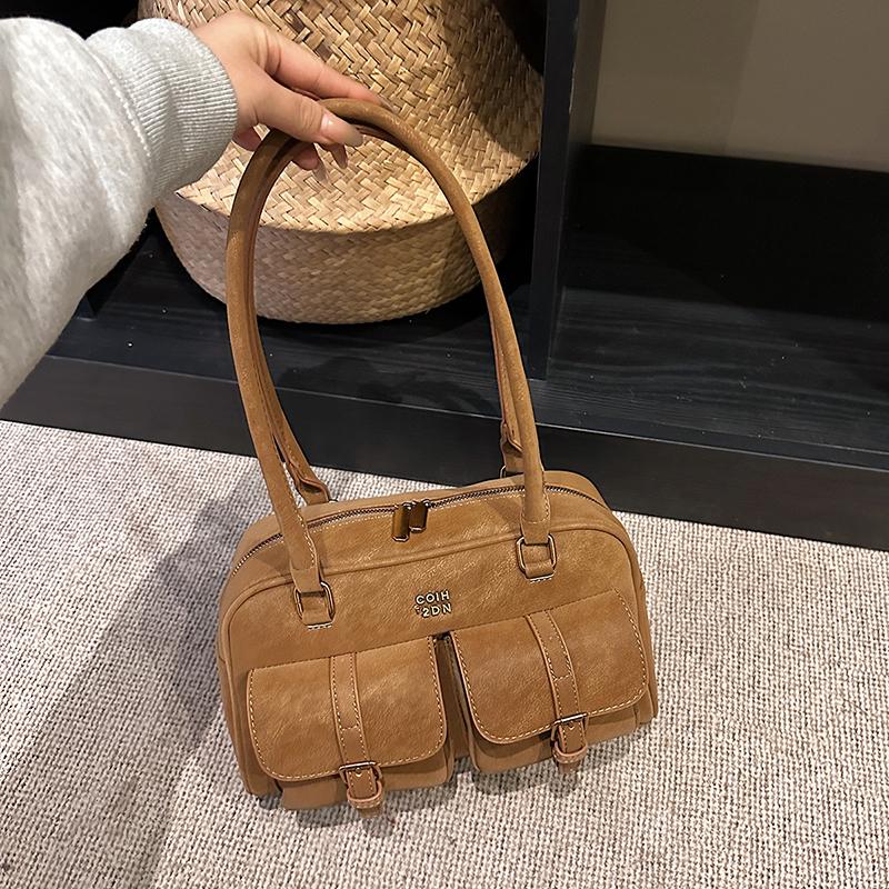 Womens Retro Solid Color Suede Leather Shoulder Bag with Multiple Pockets Large Capacity Comes with A Detachable Accessory Charm