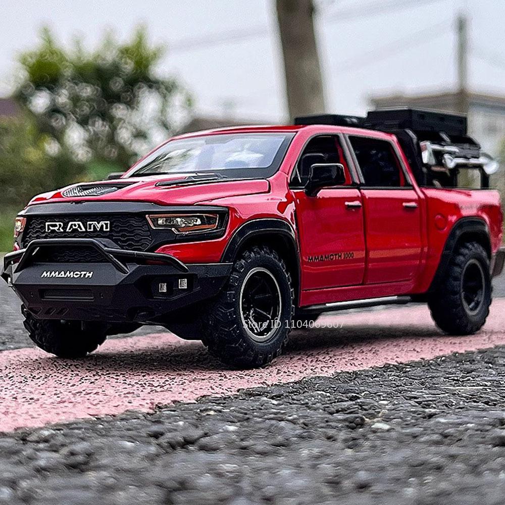 1:32 Mammoth Pickup Toy Car Model Alloy Diecast Doors Opened Sound Light Pull Back Truck Vehicle Models for Boys Kids Gifts