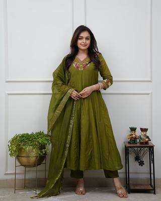 Costum Anarkali Salwar pentru Petrecere Bollywood Set Rochie Kurta Pantalon Dupatta Designeri Indieni Femei