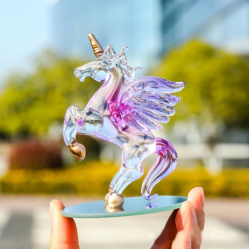 Flying Horse Statue Artificial Crystal Figurine with Winged and Golden Edges Gift For Women And Home Office Decoration