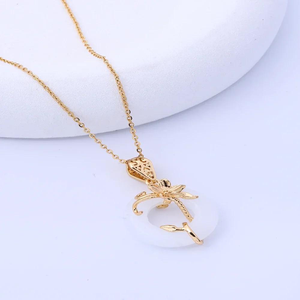 

New Korean version copper plated electroplated micro inlaid pearl lucky grass pendant, internet famous, fashionable, simple temp 45