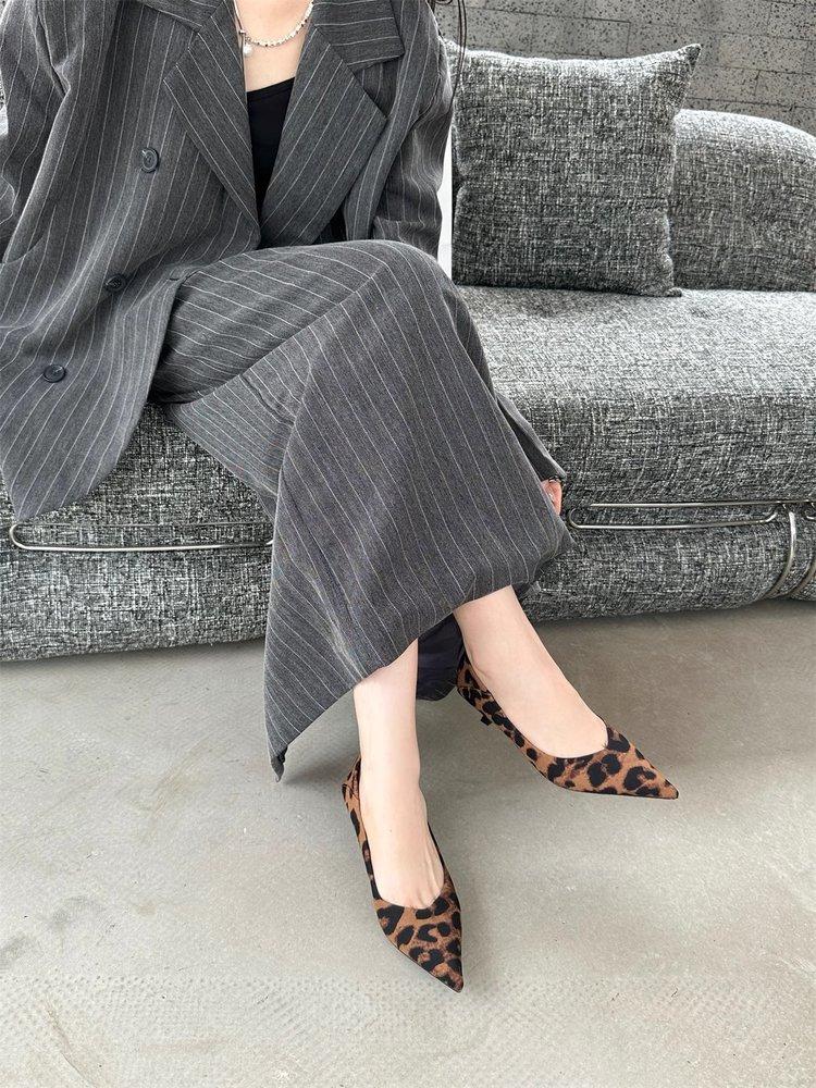 French Pointed Sexy Leopard Print Temperament Thin Heel High Heels 2025 Autumn and Winter New Versatile Commuter Light Mouth Single Shoes