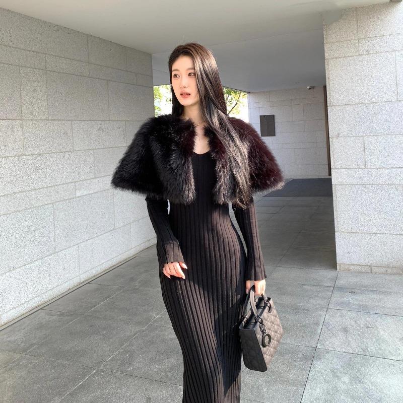 Autumn Women's New Atmosphere, Super Good-looking Outfit, Long-sleeved Knitted Dress Inside