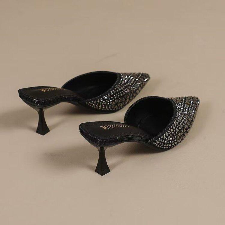 

Модные Роскошные Женские Шлепанцы с Острым Носком Летние Хрустальные Туфли на Невысоком Каблуке 2025 Дизайнерский Бренд Модный Новый Тренд Туфли-Лодочки на Шпильке 40 чёрный