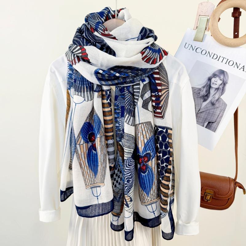 Fashion design sense retro niche lantern print scarf high sense trend temperament women travel photography long towel