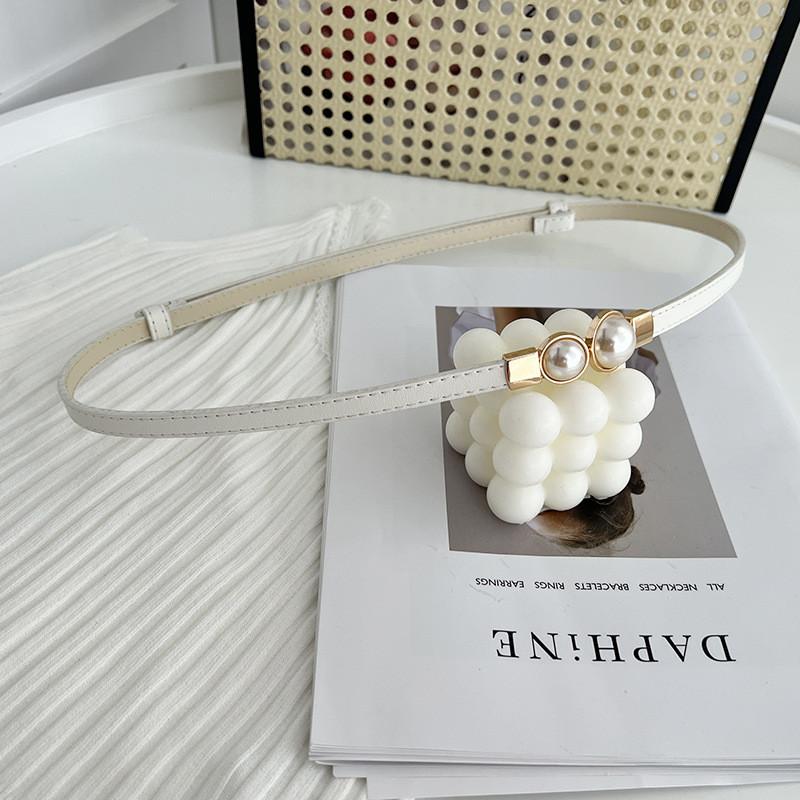 Stunning Matte Black Women's Belt With Elegant Pearl Buckle Perfect For Summer Outfits