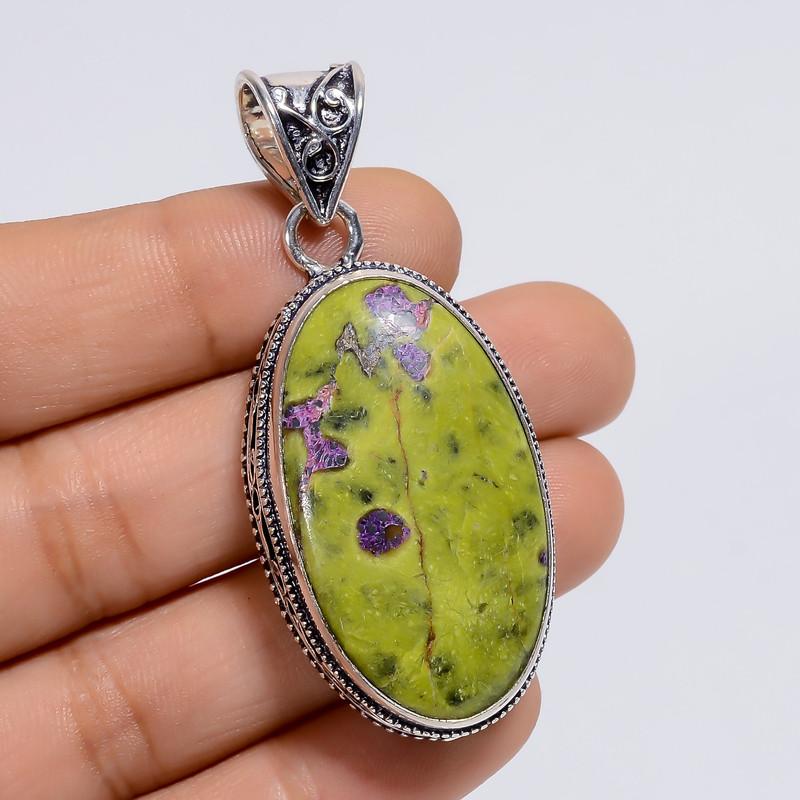 

Unisex Beaded Pendant Necklace with Silver Accents and Adjustable Closure 7-8