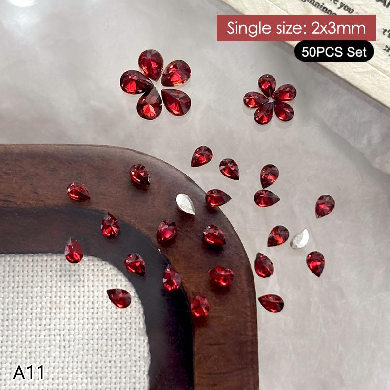 50 Stück Mehrfarbige Mini-Wassertropfen Zirkon Nail Art Strasssteine 3D Flachboden Kristallsteine Maniküre Dekoration