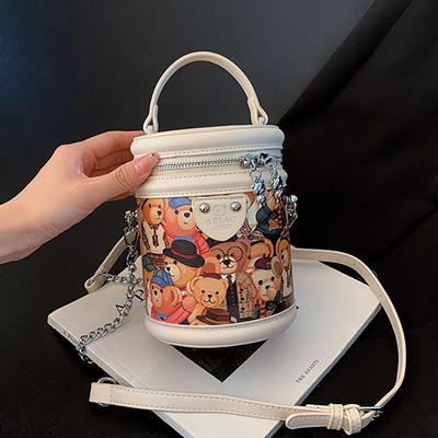 Dívčí bucket Bag Roztomilý malý medvěd kabelka Peněženka Dámská Nová 2023 Móda Cross-body Niche Cylinder Přenosná taška na jedno rameno