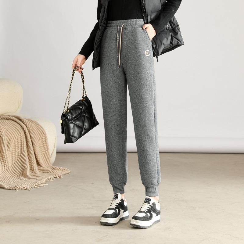 

Зимние осенние теплые женские брюки, модные, с высокой талией, толстые, свободные, однотонные, универсальные, плюшевые спортивные брюки 4XL серый