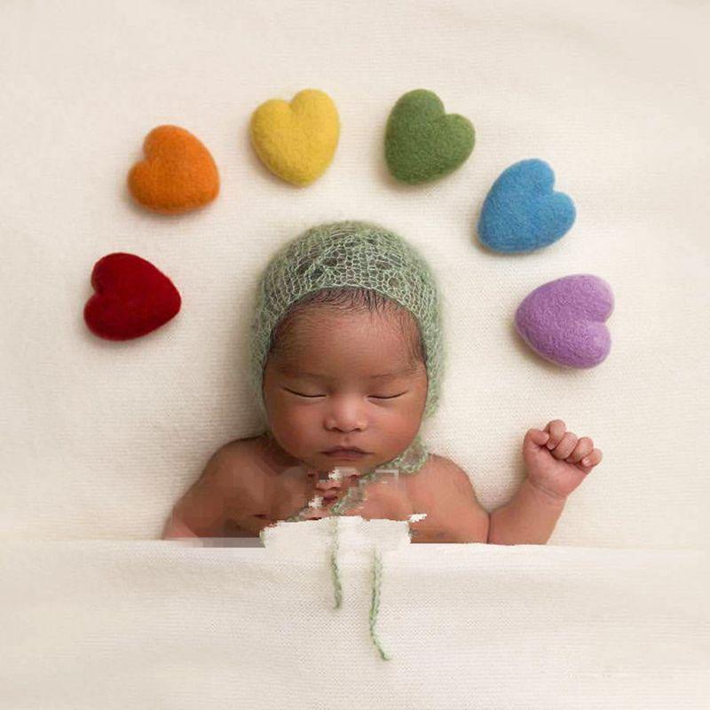 Newborn Photography Felt Love Props Tiny Baby Girl Boy Photo Shoot Handmade Felt Heart Shaped Props