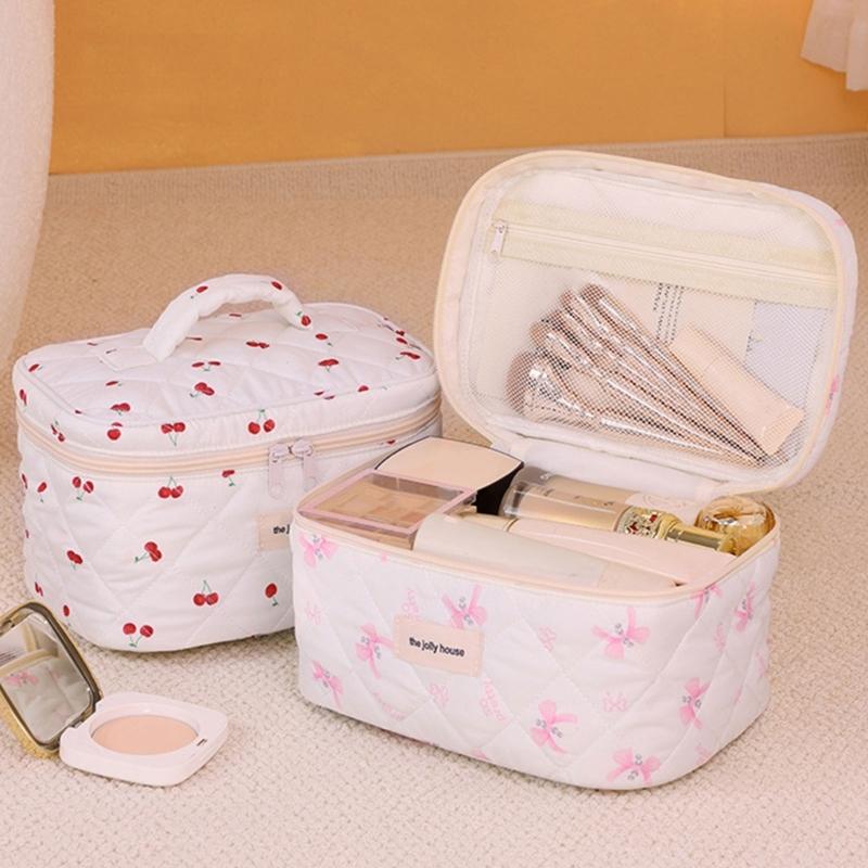 Fashionable Bowknot Quilted Makeup Bag Accessory for Women Daily Casual Use Elegant Travel Cosmetic Storage Items